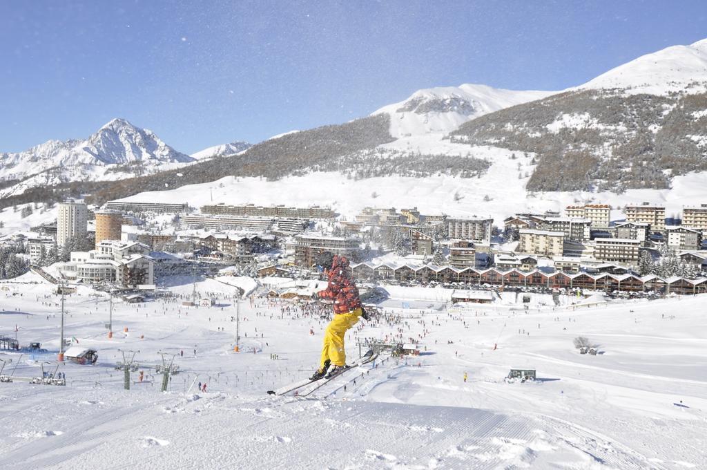 Hotel Sud Ovest Sestriere Exterior photo