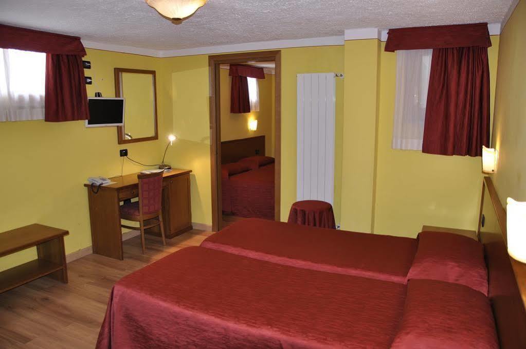 Hotel Sud Ovest Sestriere Exterior photo